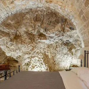 Domum In Petra Casa Nella Roccia Self Check - In , Modica Italia